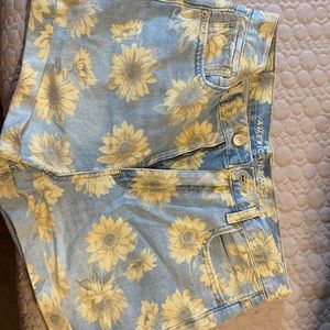 AE sunflower mom shorts